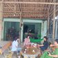  Ủy Ban Nhân Dân xã Đồng Lương xuống các cơ sở kinh doanh hàng hóa, quán ăn, nhà hàng  của các cơ sở kinh doanh trên địa bàn