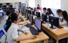 Cán bộ xã tổ chức tuyên truyền sâu rộng về chuyển đổ số và tầm quan trọng của chuyển đổi số cho thanh niên trên địa bàn xã biết và phát huy hơn nữa tinh thần thanh niên