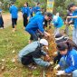 Tổ chức Trồng hàng rào xanh, xây dựng NTM tại thôn thung vào ngày 16 tháng 03 năm 2025 